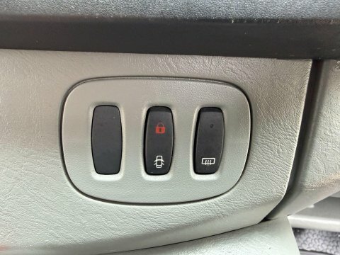 Vauxhall Vivaro 2.0 Low Miles Silver #24