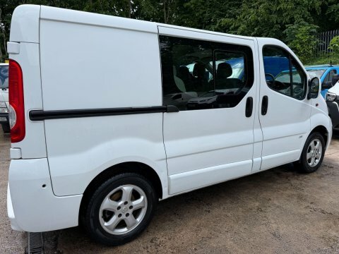Vauxhall Vivaro 2.0 Low Miles Silver #21