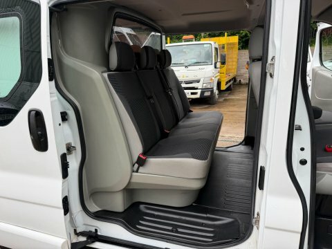 Vauxhall Vivaro 2.0 Low Miles Silver #38