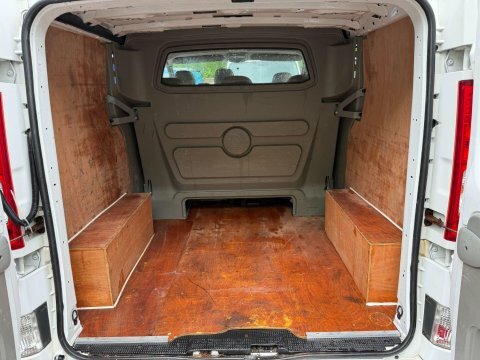 Vauxhall Vivaro 2.0 Low Miles Silver #32