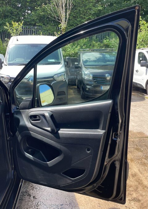 Citroen Berlingo White #19