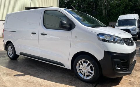 Vauxhall Vivaro 1.5 Turbo D White #3