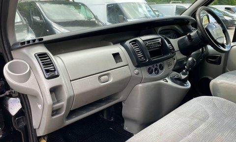 Renault Trafic Combi Van 2.0 Td Dci Ll29 Crew Van 200959 Grey #29