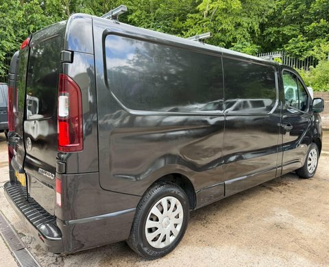Vauxhall Vivaro Panel Van White #8