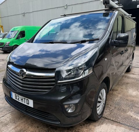 Vauxhall Vivaro Panel Van White #18