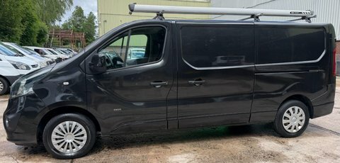 Vauxhall Vivaro Panel Van White #15
