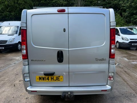Renault Trafic White #14