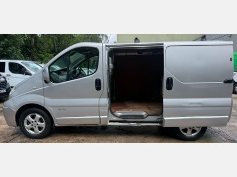 Renault Trafic Sl27dci 115 Sport Sat Nav Van Euro 5 Silver #42