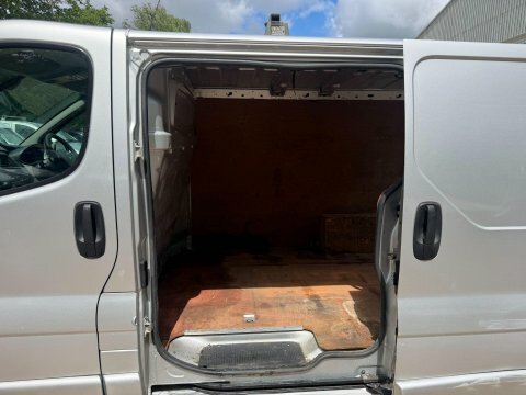 Renault Trafic White #29