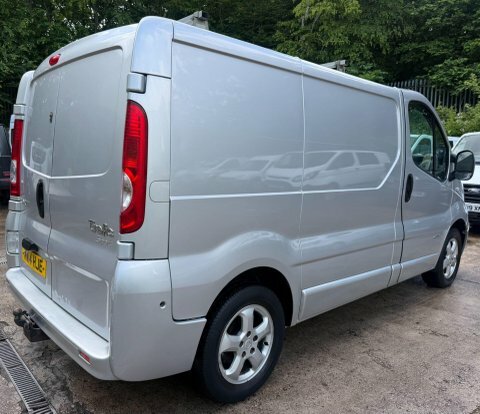 Renault Trafic White #20