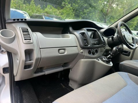 Renault Trafic Sl27dci 115 Sport Sat Nav Van Euro 5 Silver #58