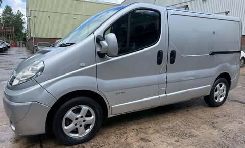 Renault Trafic 2.0 Dci Sl27 Silver #3