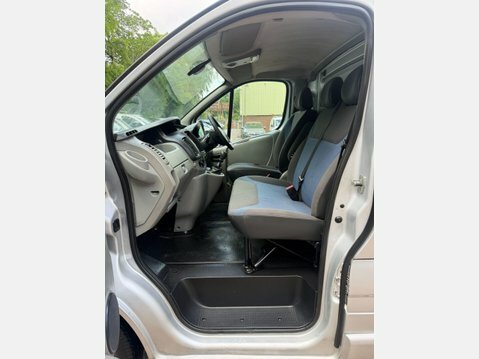 Renault Trafic Sl27dci 115 Sport Sat Nav Van Euro 5 Silver #61