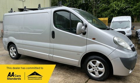 Vauxhall Vivaro 2.0 2900 Cdti Silver