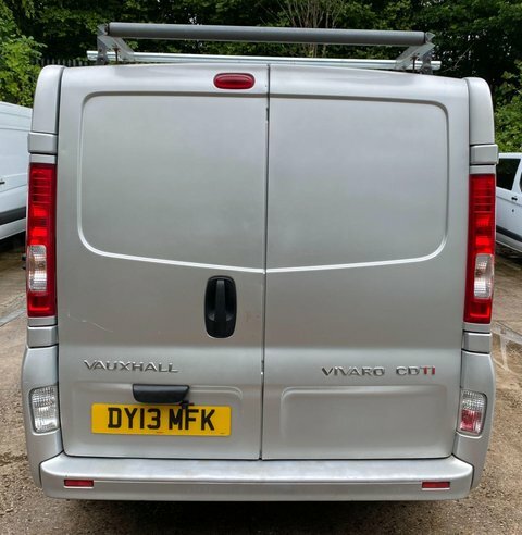Vauxhall Vivaro Panel Van 2.0 Cdti 2700 Panel Van Tecshift Swb White #7