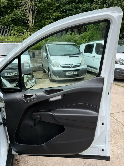 Ford Transit Courier 1.6 Tdci Trend L1 Euro 5  #24
