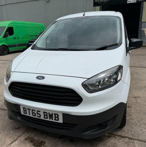 Ford Transit Courier 1.0 Ecoboost L1 White #2