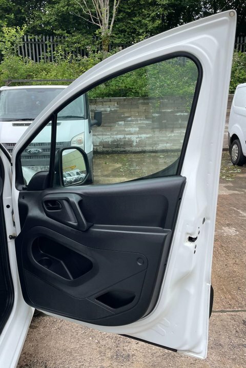 Citroen Berlingo 1.6 Multispace Xtr Hdi 109 Bhp Blue #19