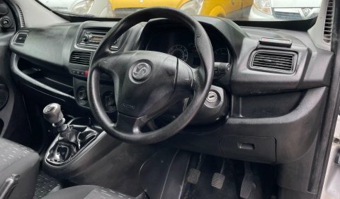 Vauxhall Combo 1.6 Cdti 2300 16V Fwd L2 H1 Ss White #22