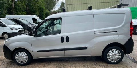 Vauxhall Combo 1.6 Cdti 2300 16V Fwd L2 H1 Ss White #14