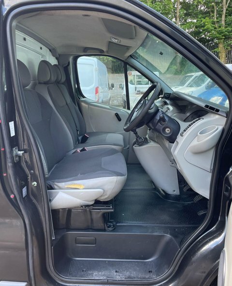 Vauxhall Vivaro  White #20