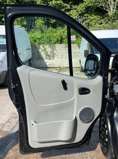 Vauxhall Vivaro  White #26