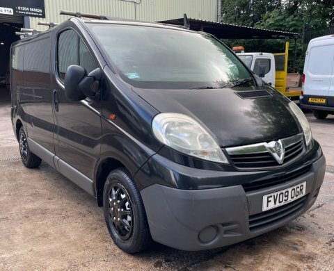 Vauxhall Vivaro 2.0 2700 Cdti Black #2