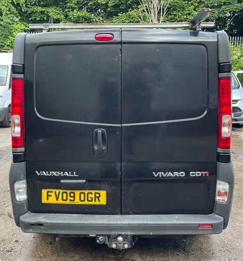 Vauxhall Vivaro  White #8