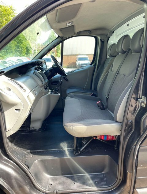 Vauxhall Vivaro  White #27