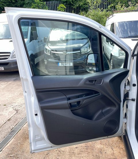 Ford Transit Connect 200 Trend Euro 6 3 Seats Silver #29
