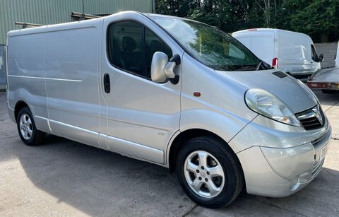 Vauxhall Vivaro 2.0 2900 Cdti Silver #3