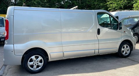 Vauxhall Vivaro 2.0 2900 Cdti Silver #6