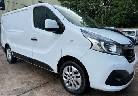 Renault Trafic 1.6 Dci Energy White #2