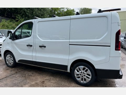 Renault Trafic Sl28 Energy Dci 120 Sport Nav Van Silver #50