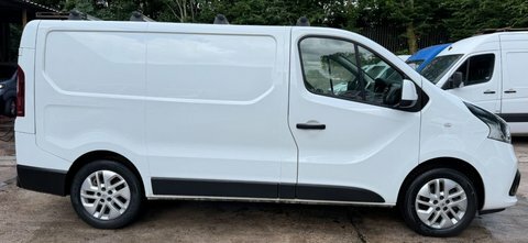 Renault Trafic Sl28 Energy Dci 120 Sport Nav Van Silver #7