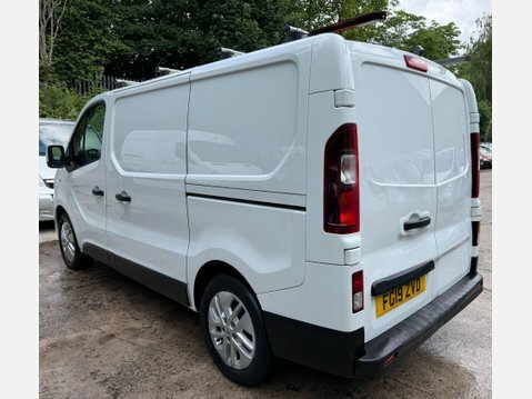 Renault Trafic Sl28 Energy Dci 120 Sport Nav Van Silver #48