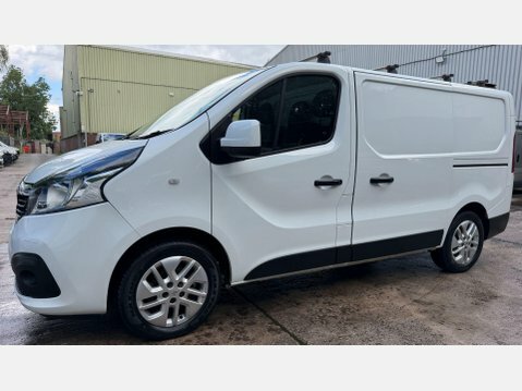Renault Trafic Sl28 Energy Dci 120 Sport Nav Van Silver #53