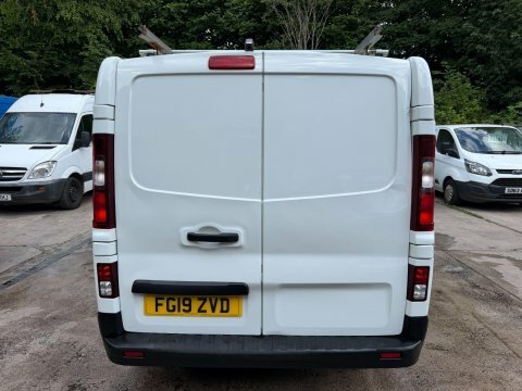 Renault Trafic Sl28 Energy Dci 120 Sport Nav Van Silver #10