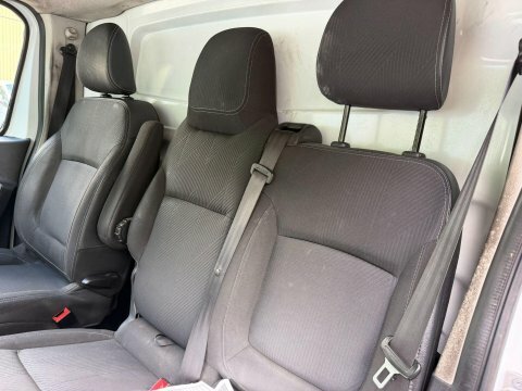 Renault Trafic Sl28 Energy Dci 120 Sport Nav Van Silver #34