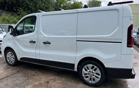 Renault Trafic Sl28 Energy Dci 120 Sport Nav Van Silver #15