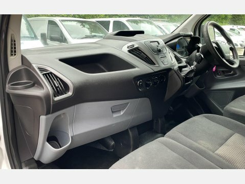 Ford Transit Custom 2.2 Tdci 350Dropside Truck Rwd White #60