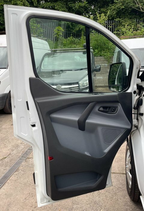Ford Transit Custom 2.2 Tdci 350Dropside Truck Rwd White #28