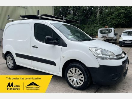 Ford Transit Custom 2.2 Tdci 350Dropside Truck Rwd White #66