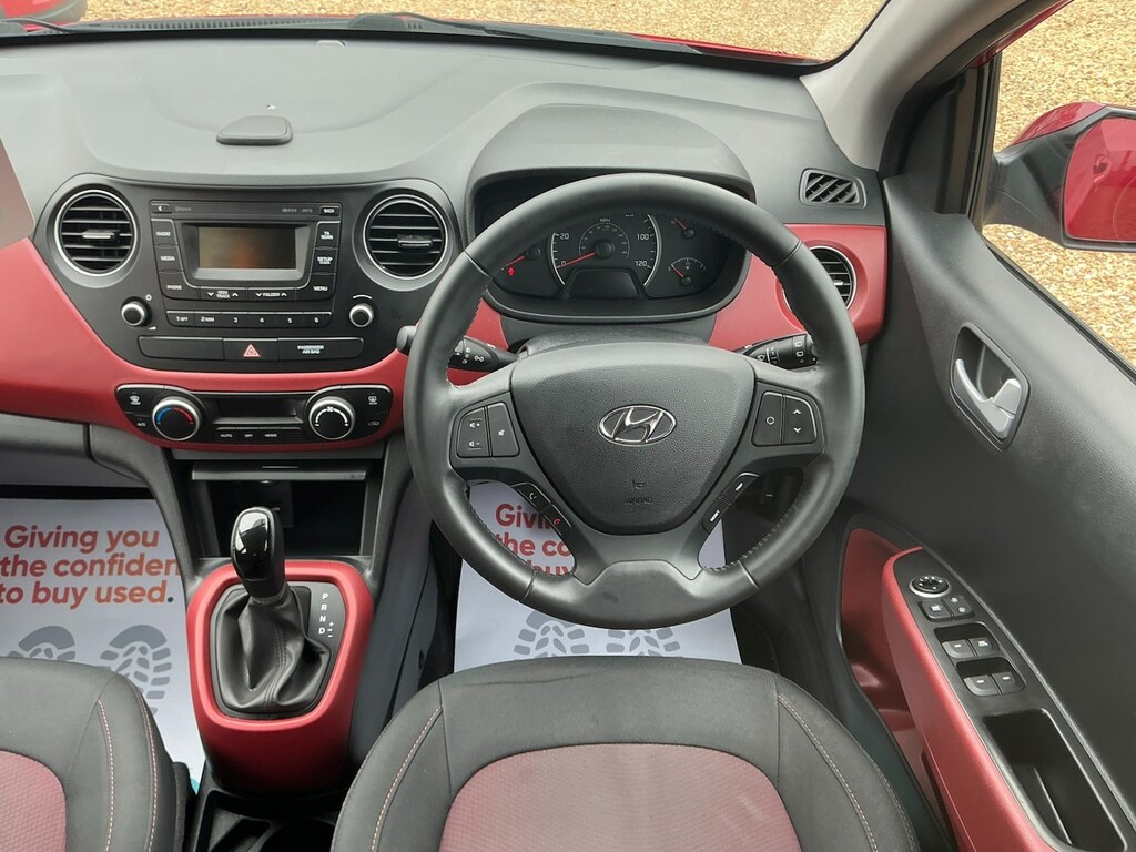 Hyundai I10 1.2 Premium VO67KKU Red #4