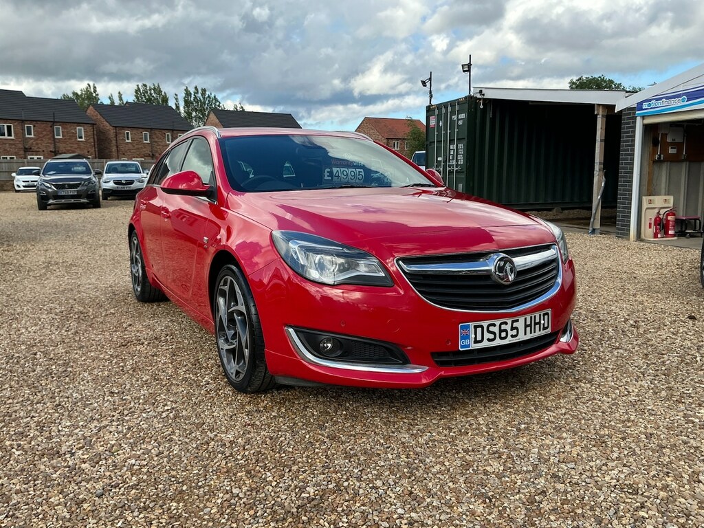 Vauxhall Insignia 1.6 Cdti Sri Vx-line Nav Start Stop Red
