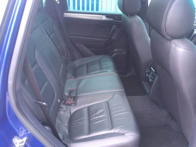 Volkswagen Touareg 3.0 V6 R-line Tdi Bluemotion Technology 259 Bhp Black #28
