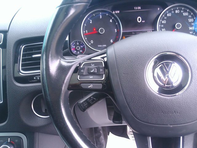 Volkswagen Touareg 3.0 V6 R-line Tdi Bluemotion Technology 259 Bhp Black #17