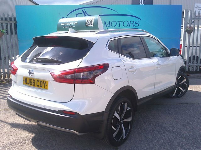 Nissan Qashqai Dci Tekna Suv MJ68CDY White #6