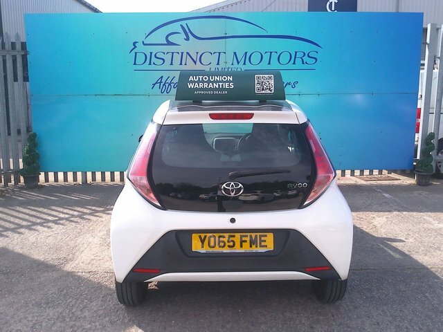 Toyota Aygo Vvt-i X-play Hatchback White #5