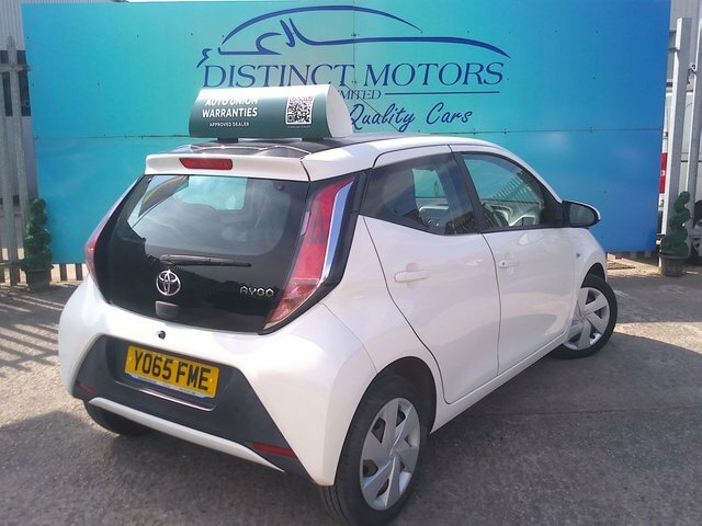 Toyota Aygo Vvt-i X-play Hatchback White #4